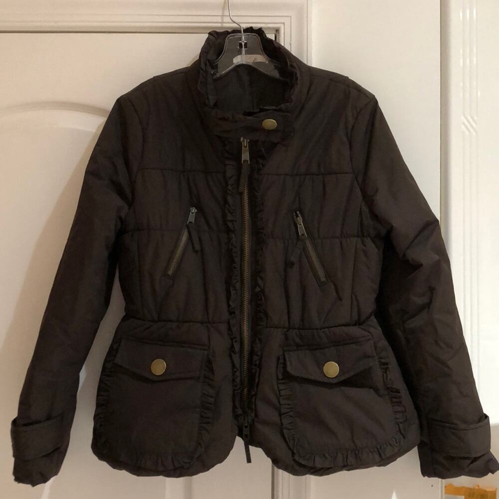 Cashe Luxe L brown puffer jacket worn once ruffles